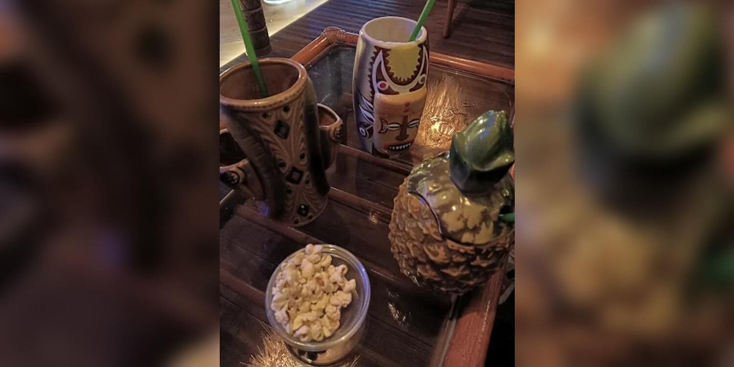 Detalle de la decoración de Kahiki Mataró